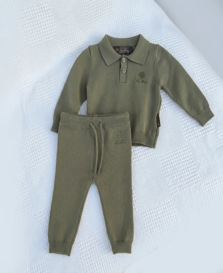 OLIVE GREEN